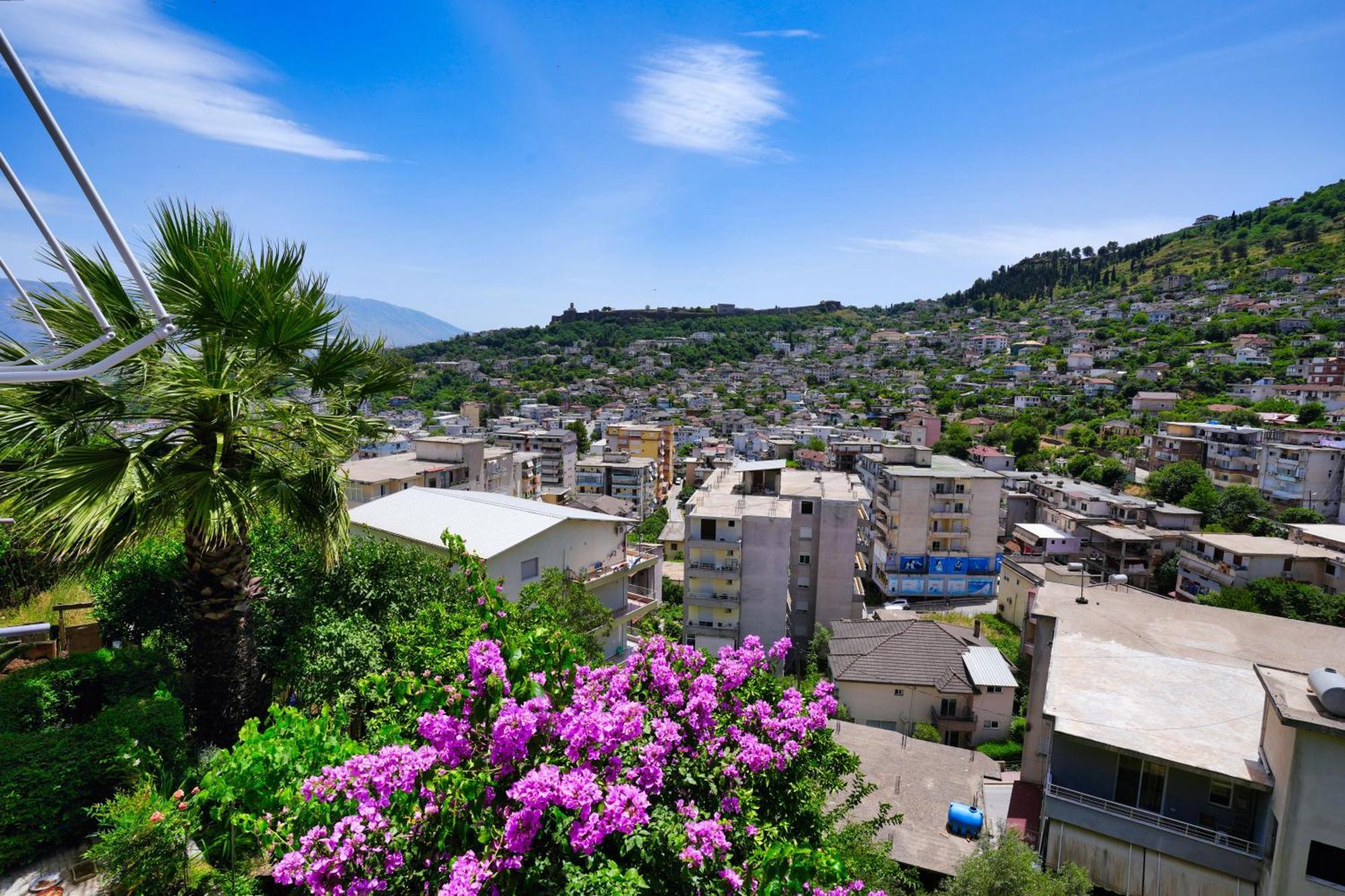 Vila Banushi Gjirokaster Exterior photo